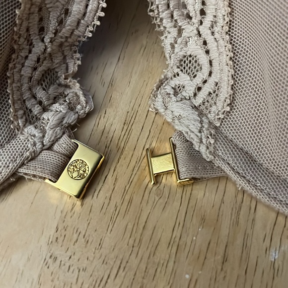 NWT Natori Tan Cafe and Cream Lace Trimmed Bra 36DD Front Closure - Picture 5 of 13